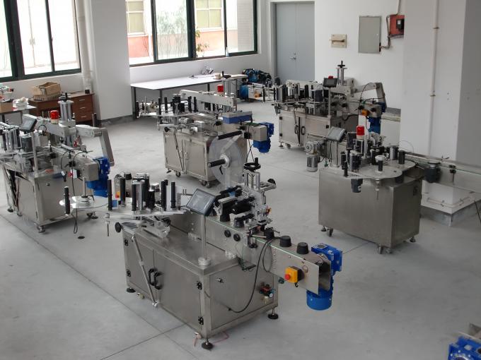 Botila karratua alde bikoitzeko etiketatze horizontaleko makina ontzi erregularra edo irregularra