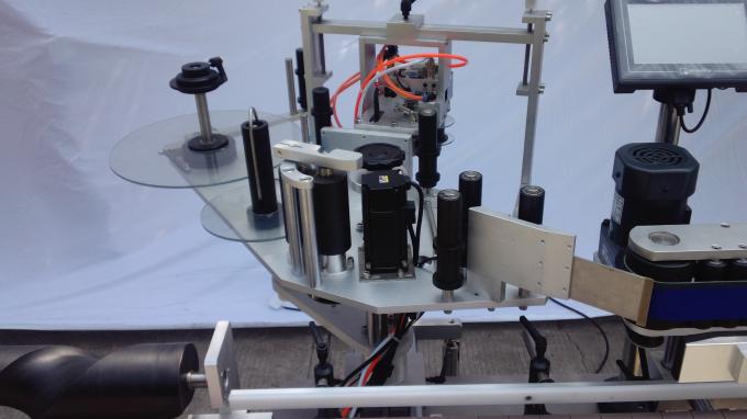 Plastikozko etiketa etiketatzeko makina alde bikoitzetarako edo alde bakarreko 220V 1,5HP 50 / 60HZ