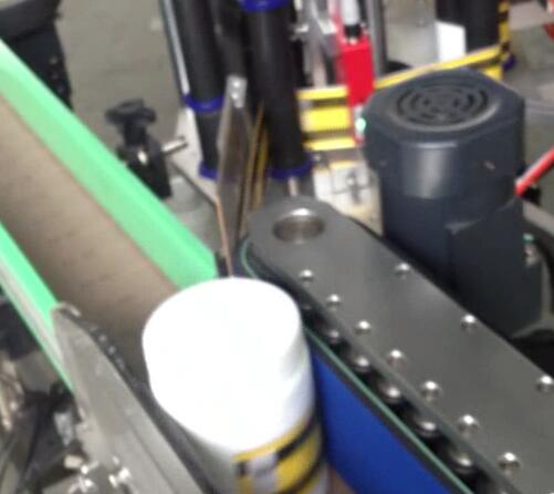 Botila biribila etiketatzeko makina, ontziratzeko eta etiketatzeko makina brough suger poterako