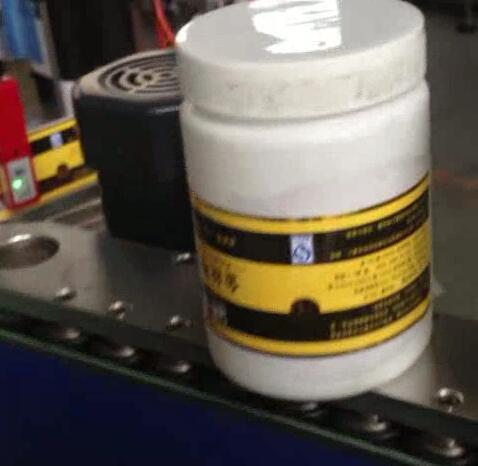 Botila biribila etiketatzeko makina, ontziratzeko eta etiketatzeko makina brough suger poterako