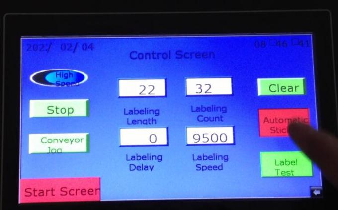 Objektuak hautemateko begi magiko automatiko bikoitzeko eranskailuen etiketatzeko makina disketarekin