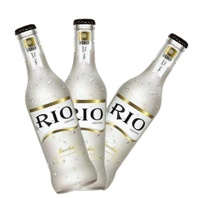 Auto itsasgarriak Etiketatzeko Makina Etiketa Aplikatzaile Automatikoa Abiadura Handiko Hiru Etiketa