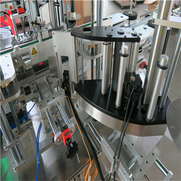 Autoadhesiboaren eranskailua Botila obalatua etiketatzeko makina pertsonalizatua