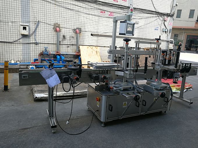 Hiru etiketa auto itsasgarriak etiketatzeko 110V / 380V tentsio makina